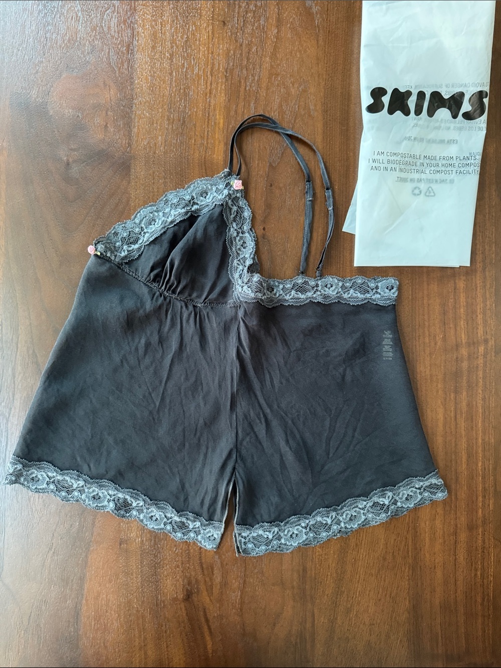 SKIMS 100% SILK ROMANCE LACE TRIANGLE CAMI CAMISOLE ONYX MULTI S TP-CAM-6946W - Picture 8 of 16